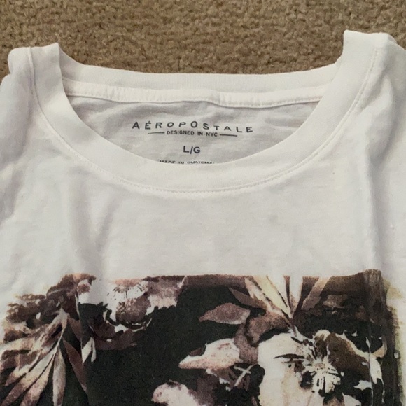 Graphic T-Shirt - Picture 4 of 4